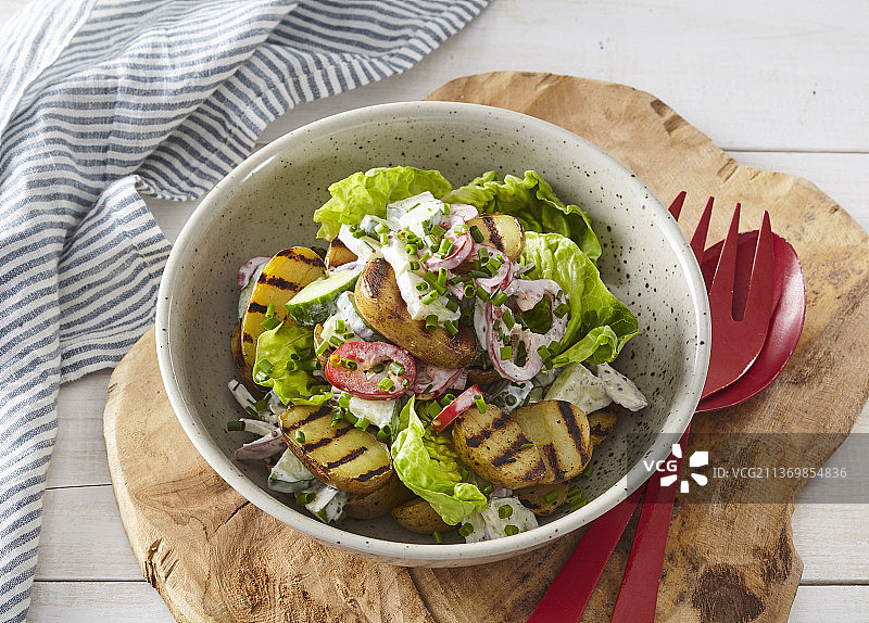 生菜烤土豆沙拉图片素材