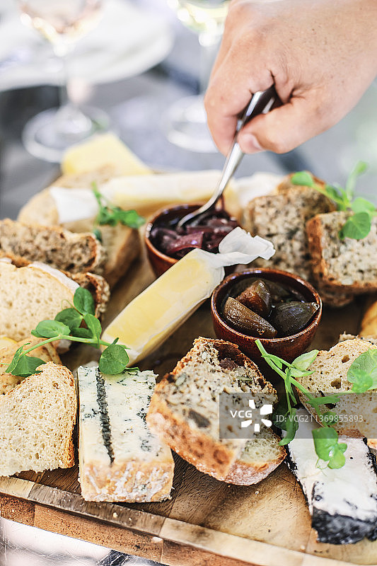 面包和奶酪拼盘图片素材