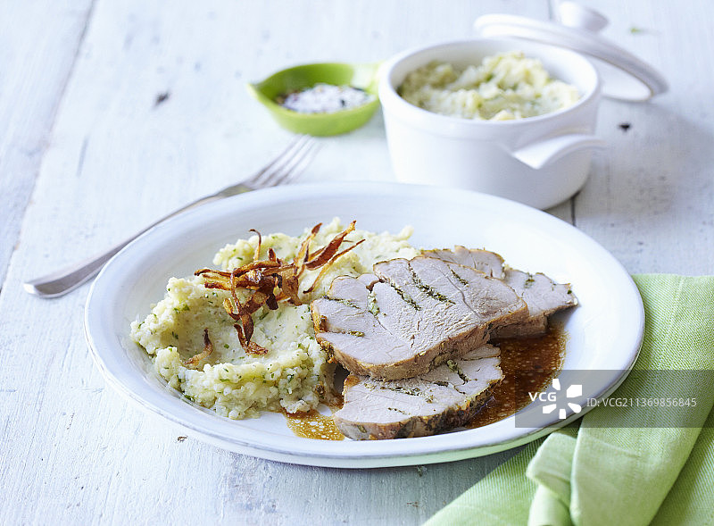 土豆粗面粉泥猪里脊肉图片素材