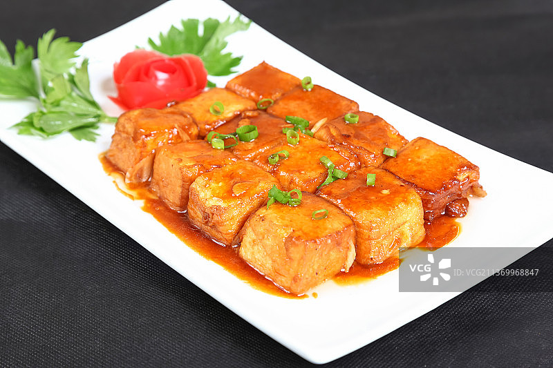 中餐美食-鲍汁豆腐图片素材