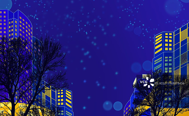 城市夜晚月亮对天空的低角度视图图片素材