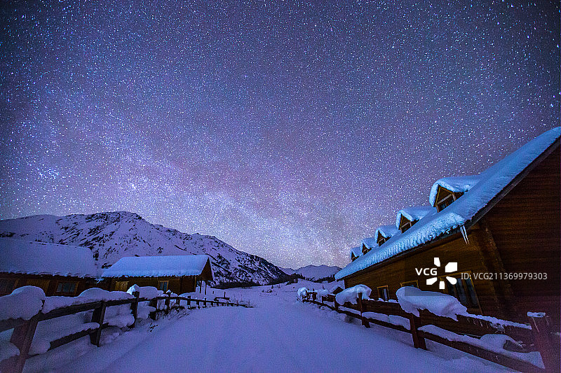 禾木冬日雪景星空图片素材