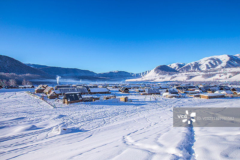 冬日禾木村雪景图片素材