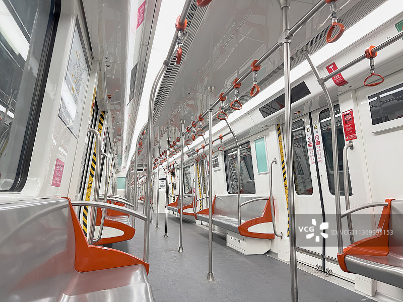 无人的地铁列车车厢内部图片素材