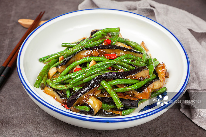 中餐美食-长豆角烧茄子图片素材