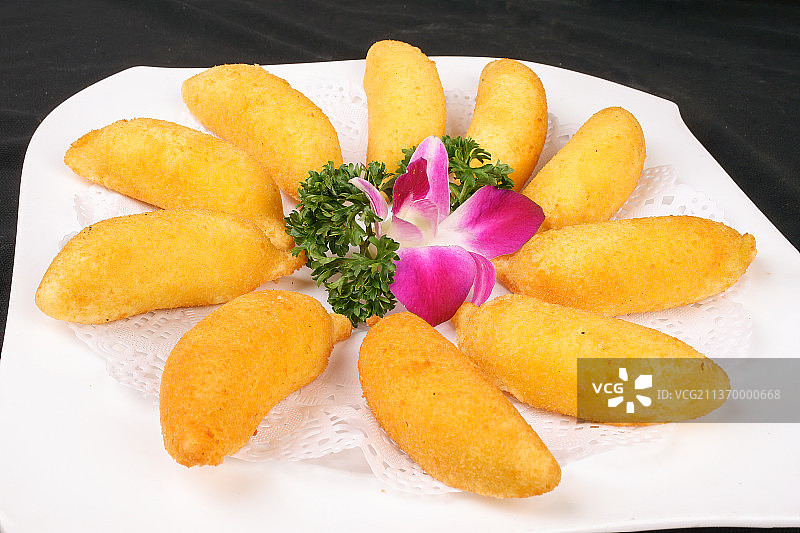 中餐美食-脆皮炸香蕉图片素材