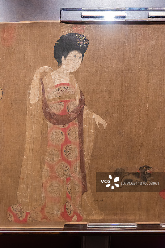 唐周昉簪花仕女图卷图片素材