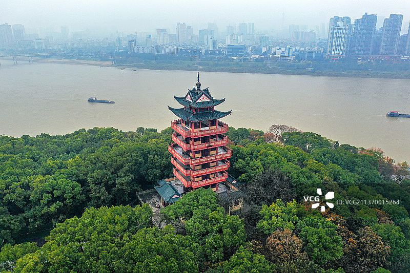 神农阁与湘江+湖南省株洲市芦淞区神农公园图片素材