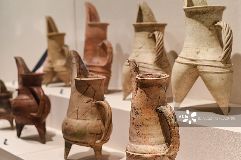 陶罐-泥陶容器-古董文物-山东博物馆图片素材