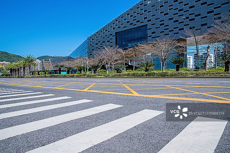 深圳盐田区整洁的道路图片素材