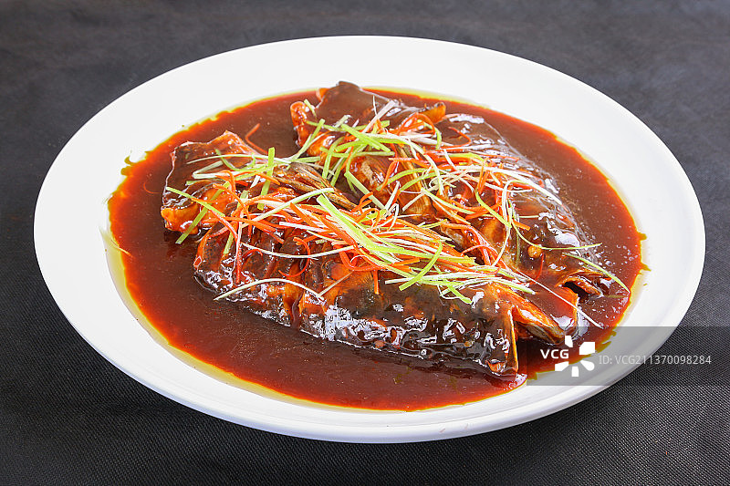 中餐美食-鱼头泡饼图片素材