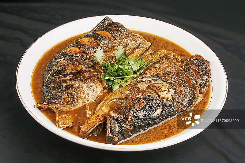 中餐美食-鱼头泡饼图片素材