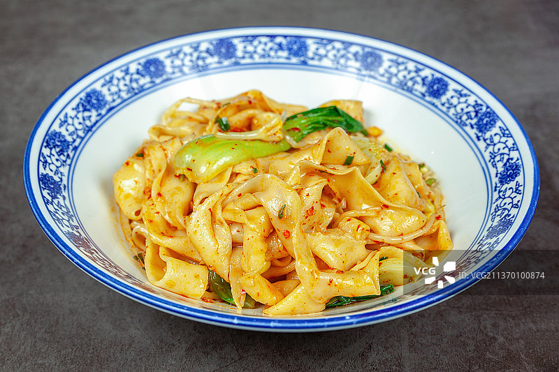 中餐美食-油泼面图片素材