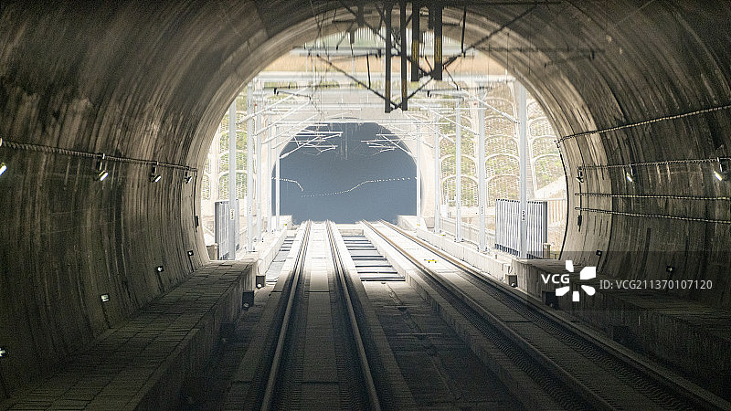 高铁隧道图片素材