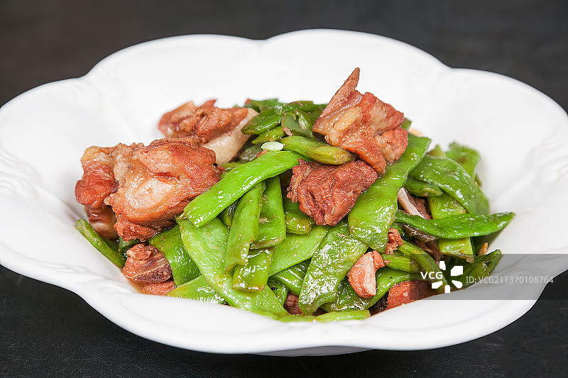 中餐美食-油豆角焖排骨图片素材