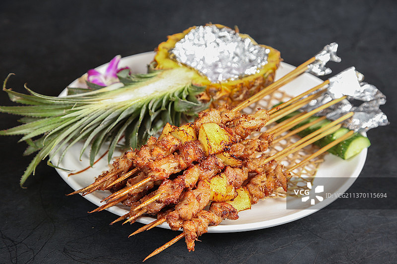 中餐美食-烤羊肉串图片素材