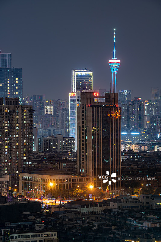 中国四川成都武侯区城市建筑风光和夜景天际线图片素材