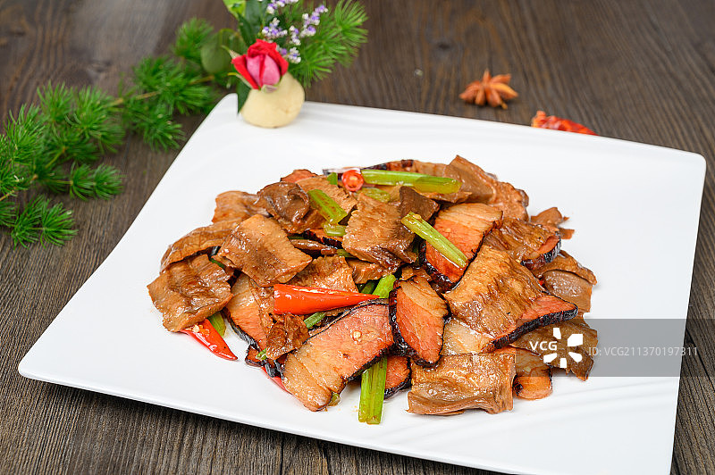 中餐美食-烟笋炒腊肉图片素材