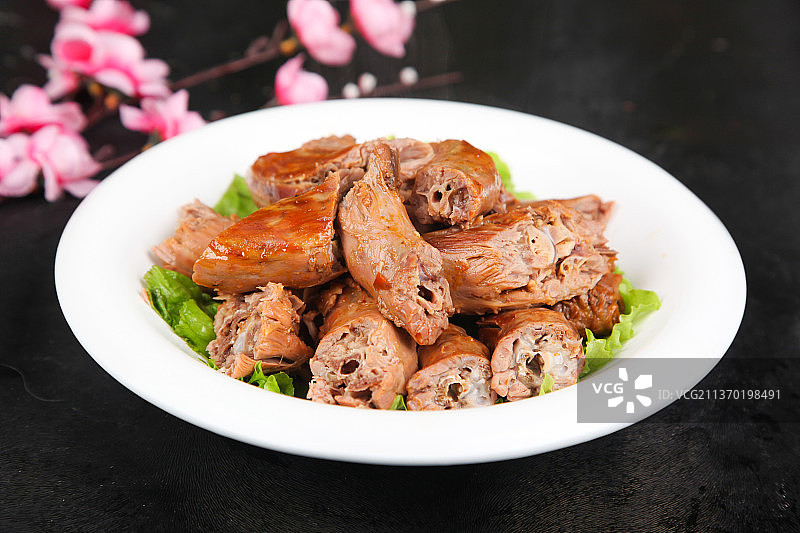 中餐美食-麻辣鸭脖图片素材