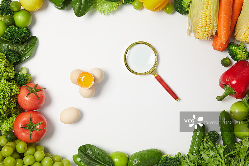 蔬菜堆放成不同造型图片素材