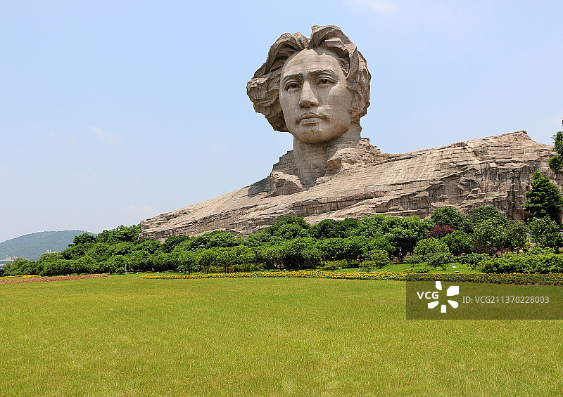 湖南长沙橘子洲头毛泽东青年艺术雕塑图片素材