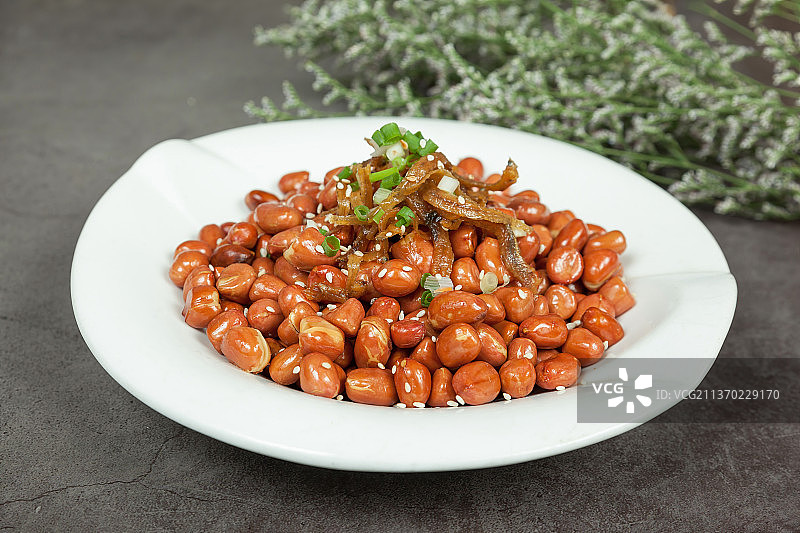 中餐美食-小鱼拌花生图片素材