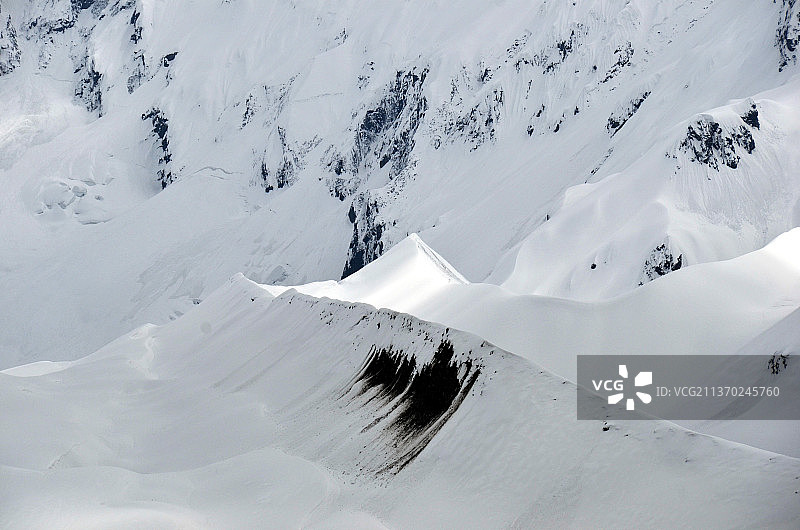 嘎瓦龙群山图片素材
