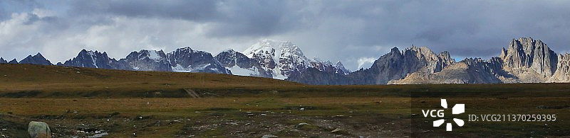 高原群山图片素材