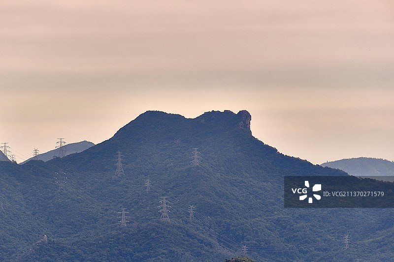 狮子山日落时分香港山脉的风景图片素材