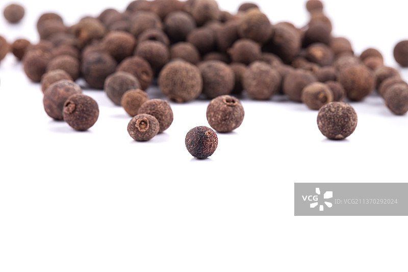 白底黑胡椒特写（摩尔多瓦）图片素材