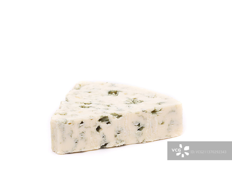 蓝纹奶酪特写，白色背景图片素材