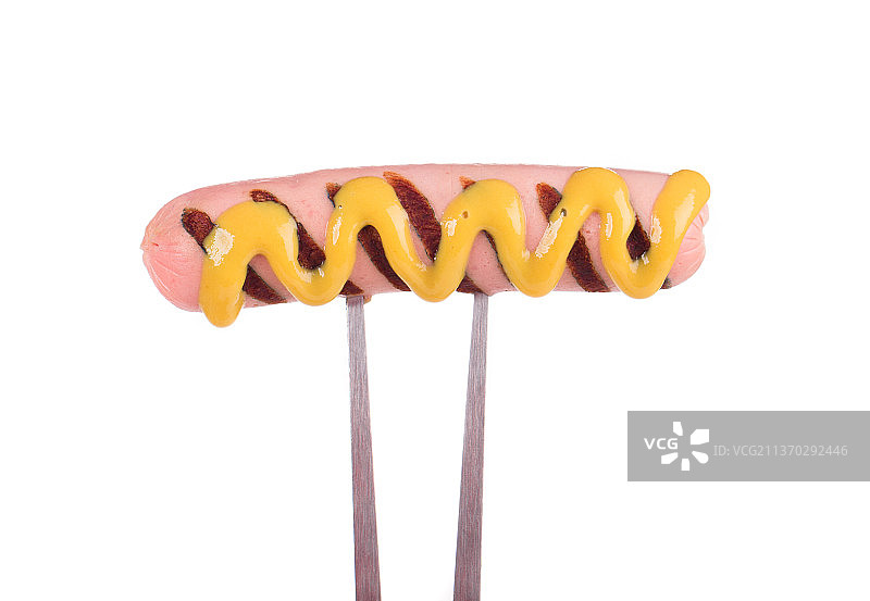 烤香肠，叉子，白色背景下的纸杯蛋糕特写，摩尔多瓦图片素材