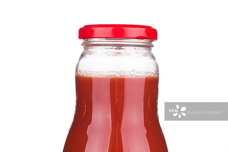 装满番茄汁的瓶子特写，摩尔多瓦图片素材