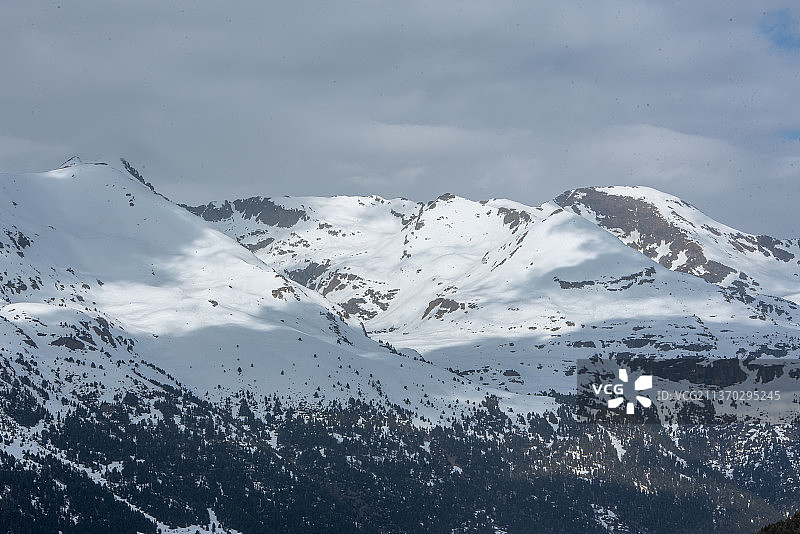 安道尔雪山风景图片素材