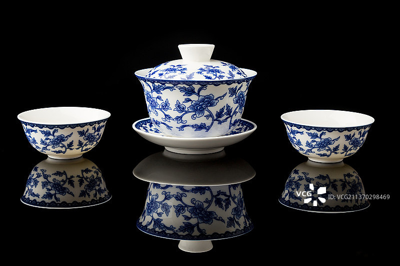 青花瓷茶具图片素材