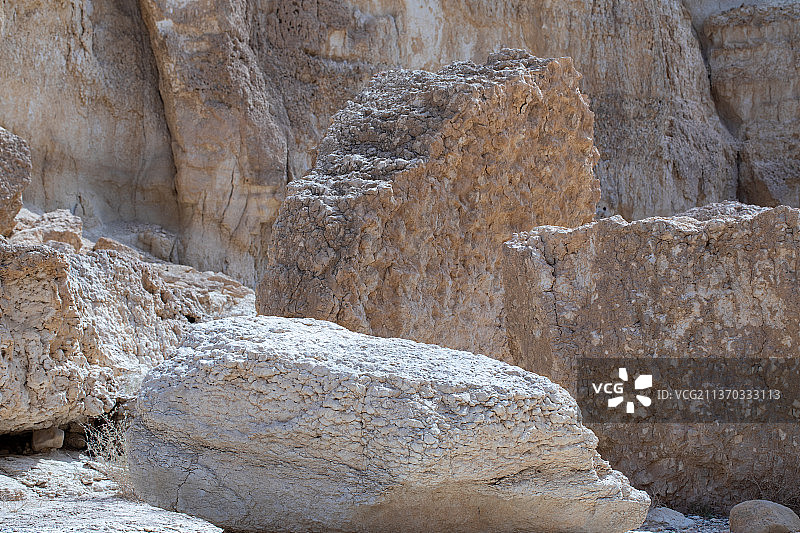 以色列犹太沙漠的山脉、岩石和丘陵图片素材
