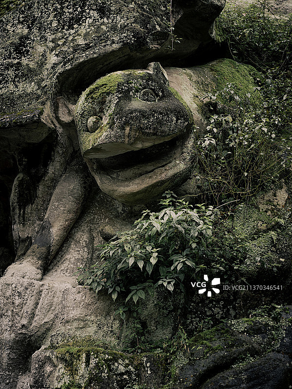 重庆世界文化遗产大足石刻的千手观音和佛像石刻和大佛图片素材