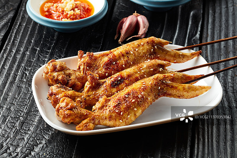 碳烤鸡翅膀图片素材