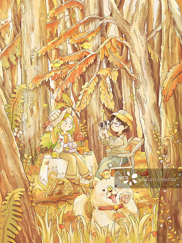 秋天一对情侣在树林男生拿着相机给女生拍照图片素材