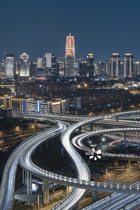 郑州，大玉米楼，CBD千禧广场图片素材