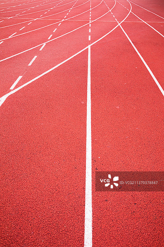 江阴市老体育馆，红色的跑道，体育场的跑道，白色的线条，田径运动赛场图片素材