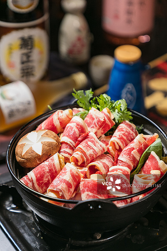 日料店探店 寿喜锅 肥牛 寿司图片素材