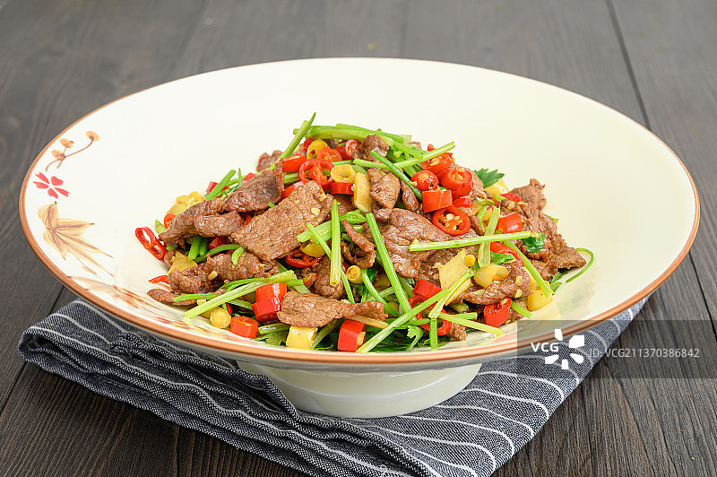 中餐美食-小炒黄牛肉图片素材