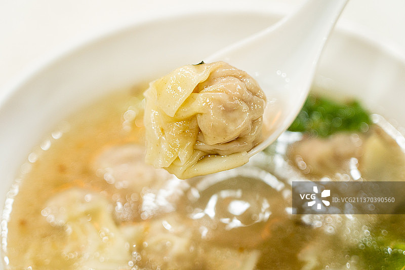 广东广州粤式广式早茶早点传统早餐艇仔粥图片素材