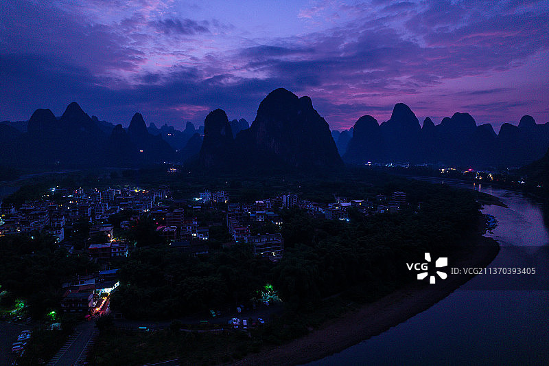 航拍广西桂林兴坪夜景图片素材