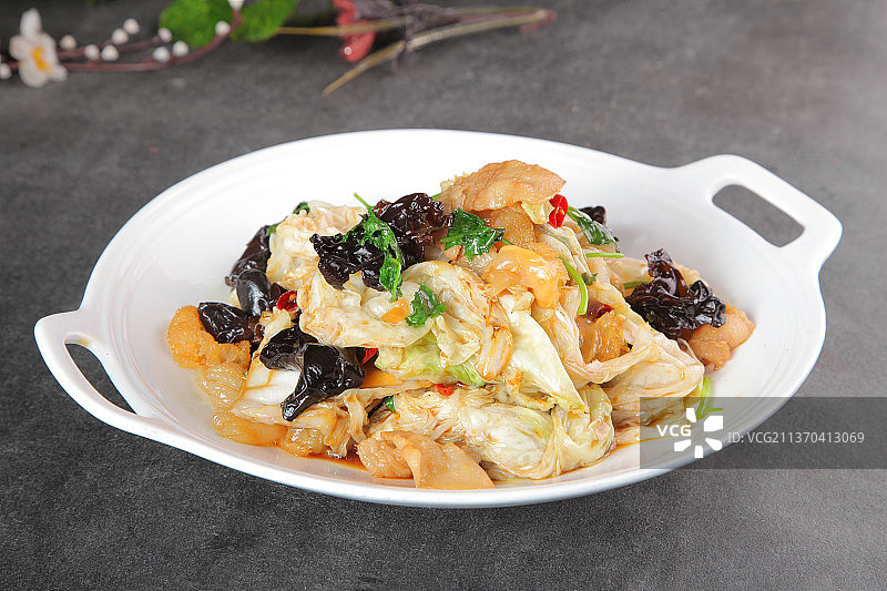 中餐美食-白菜炒蜇头图片素材