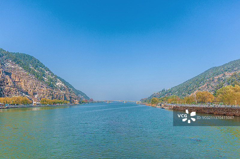 中国河南洛阳龙门石窟龙门桥图片素材