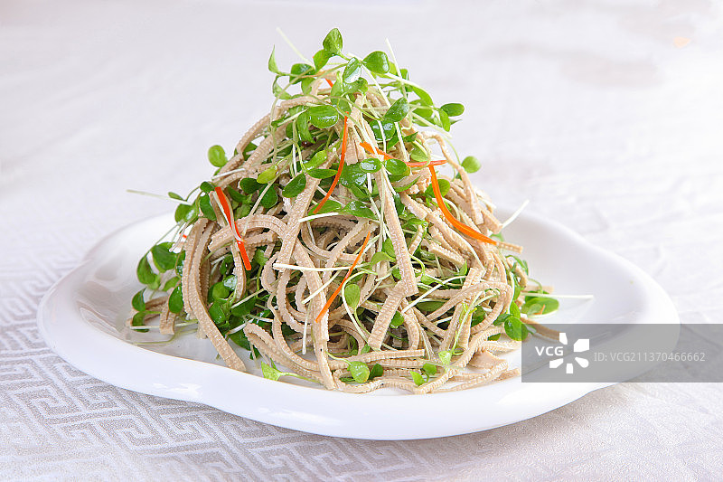 中餐美食-香椿苗拌豆腐丝图片素材