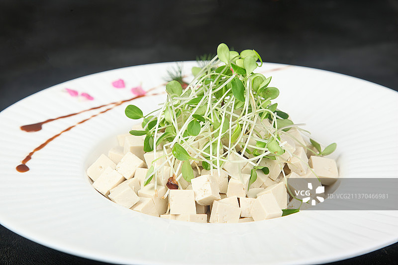 中餐美食-香椿拌豆腐图片素材