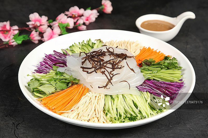 中餐美食-五彩拉皮图片素材